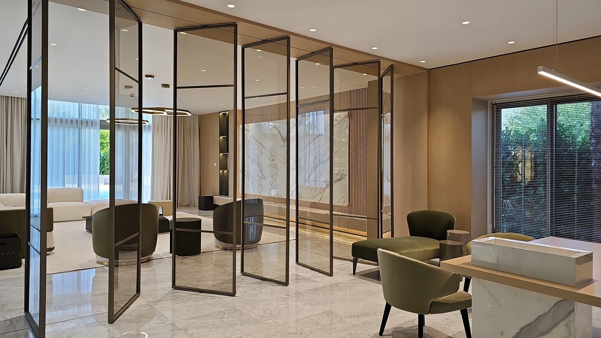 Entrance, glass partitions — villa interior in Dubai by Soltis Interiors